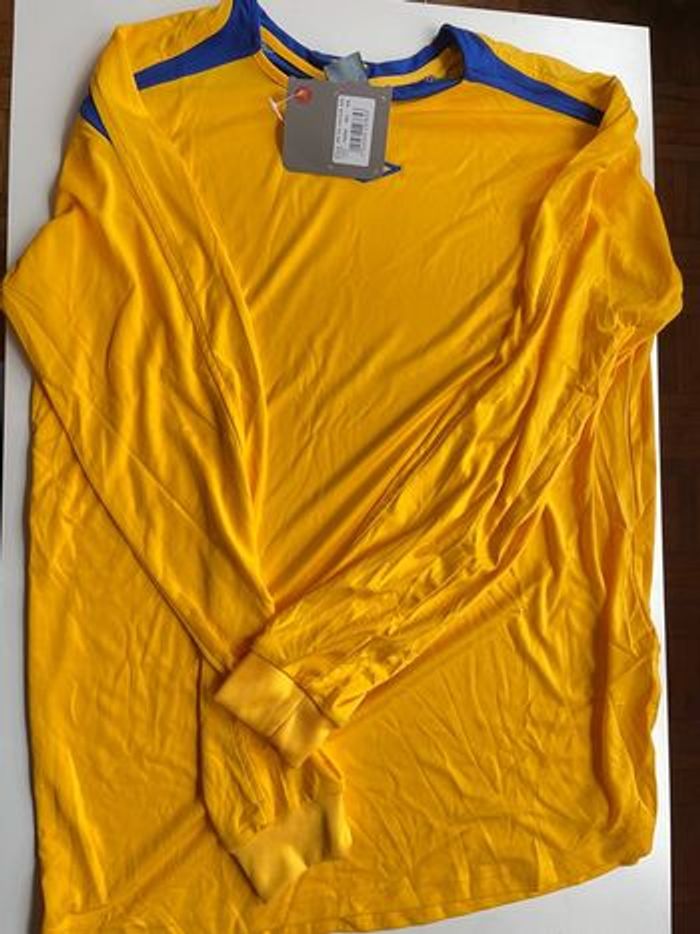 Sweat léger d’entraînement neuf jaune et bleu taille XXL Umbro - photo numéro 4