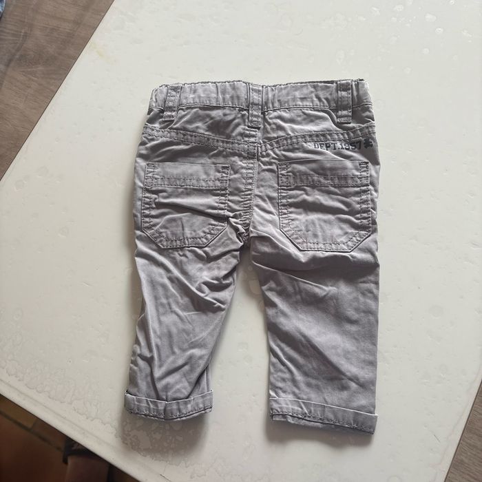 Jeans taille 3 mois (59 cm) - photo numéro 2