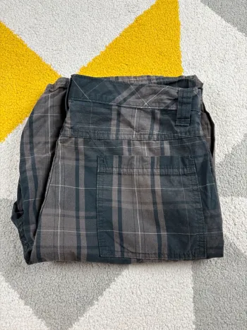 Short cargo Wrangler | Noir et marron | Taille W32
