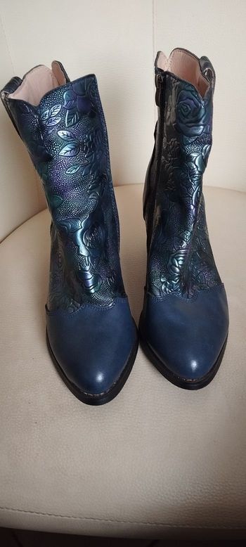 Bottines bleue sérigraphie fleurs taille 38