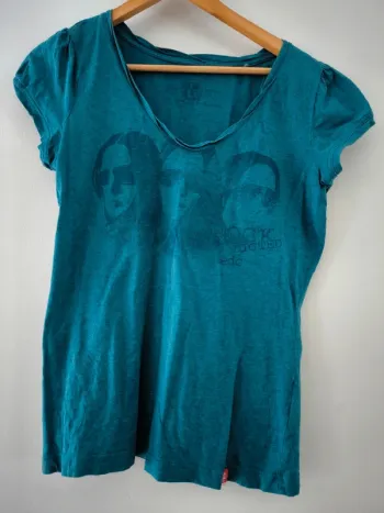 T-shirt edc by Esprit Taille L “Rock Addicted”
