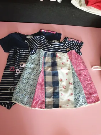 Lot 2 tshirts Confetti 18 mois fille