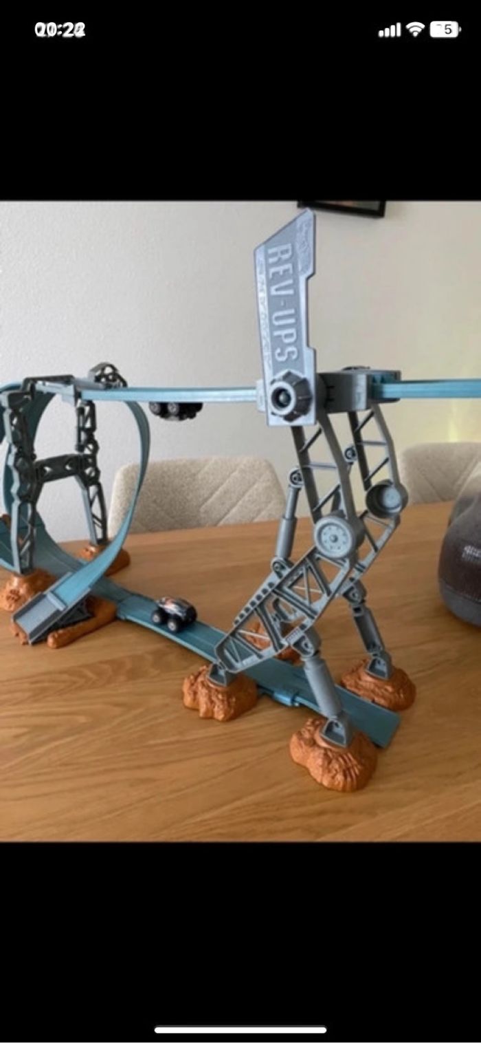 HOT WHEELS circuit vintage + 2 voitures aimantées - photo numéro 5