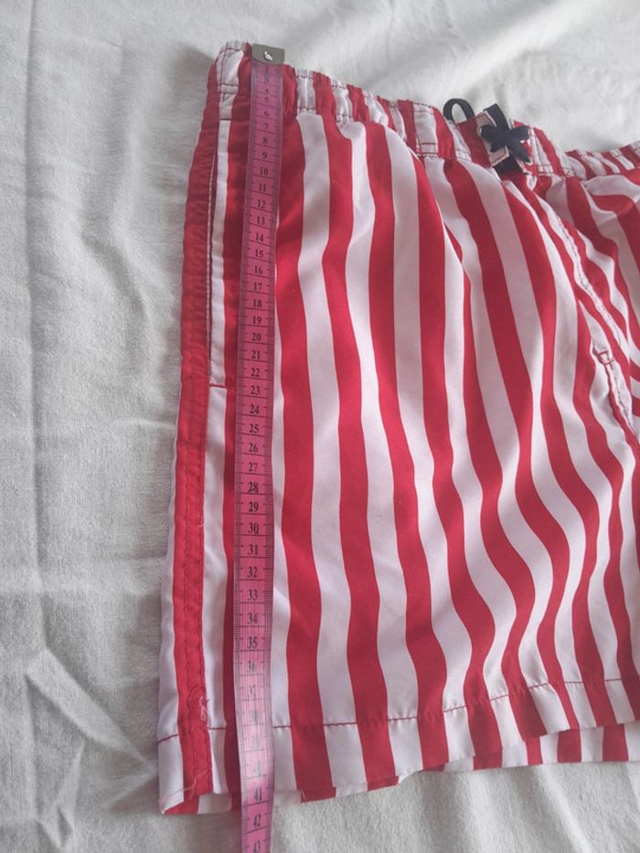 Short de bain rayé rouge status beach - photo numéro 15