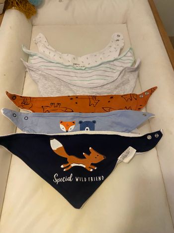 Lot 6 bavoirs /bandana