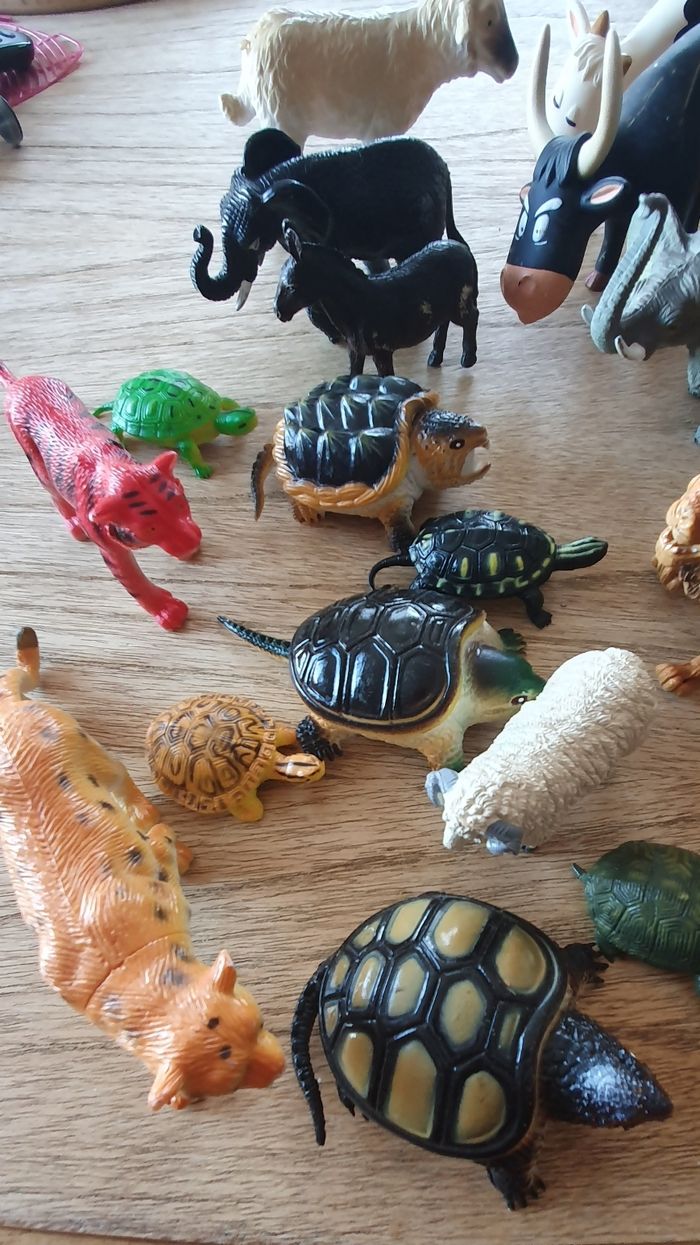 Lot de 35 animaux en plastique pour enfants - photo numéro 2