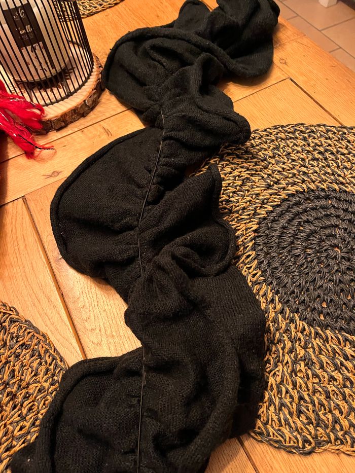 Écharpe noir extensible - photo numéro 3