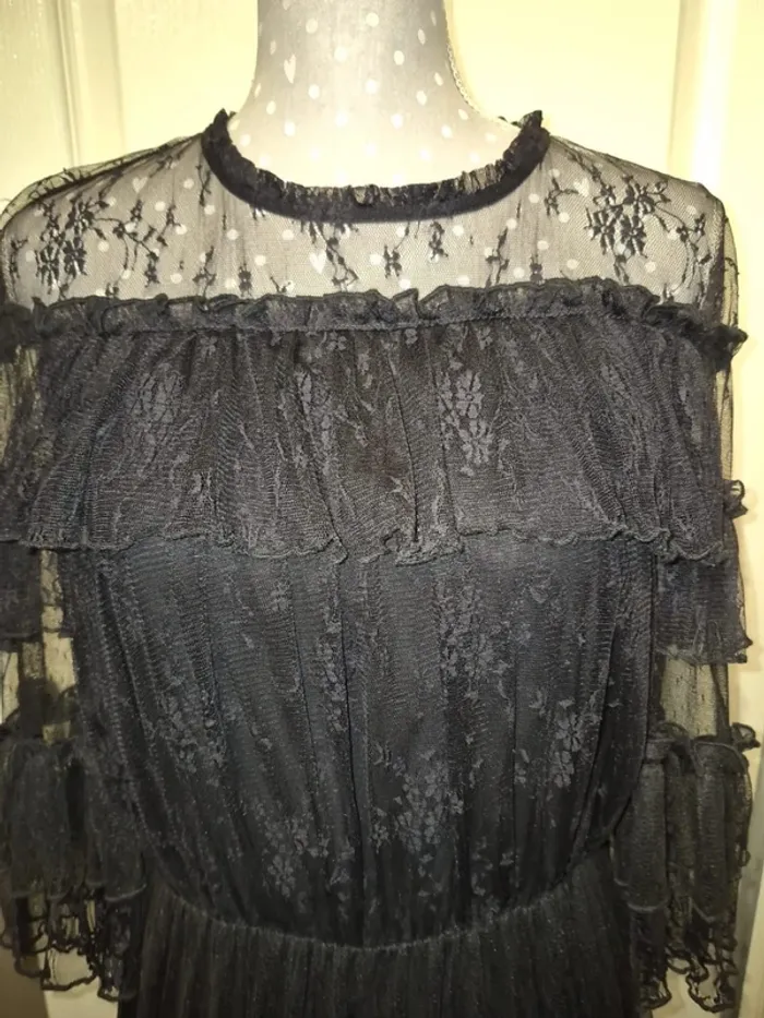 Robe gothique dentelles naf naf - photo numéro 7