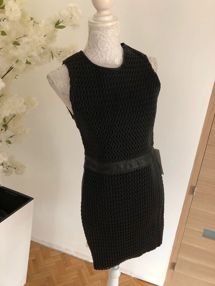 Robe Zara noir chic neuve taille M/L - photo numéro 2