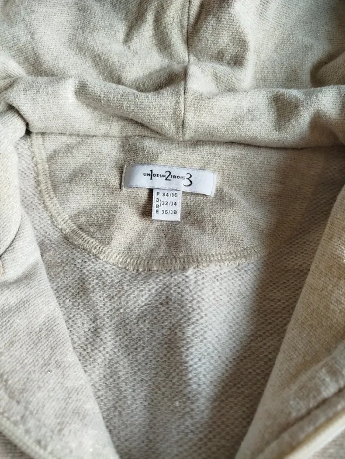 Gilet à capuche femme Un Deux Trois beige pailletté or - photo numéro 2