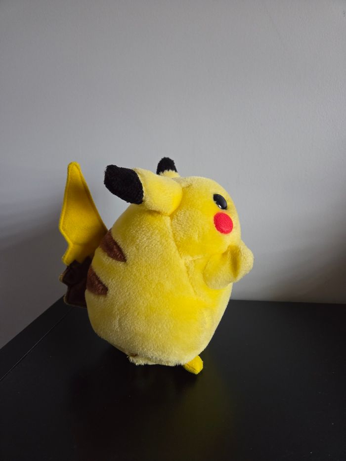 Peluche Pikachu - photo numéro 2