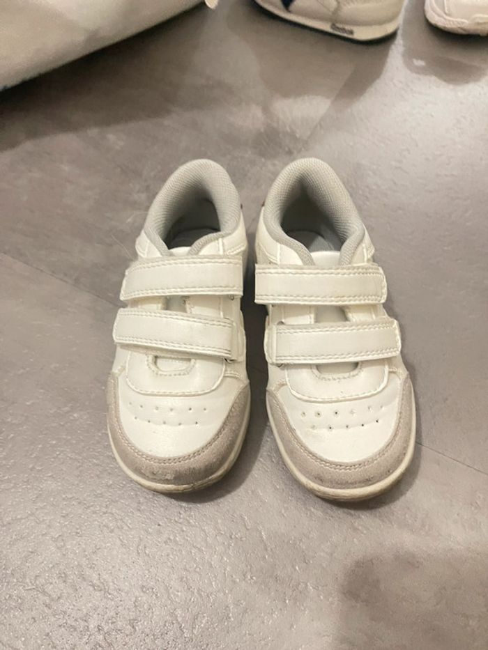 Chaussures garçon taille 23 - photo numéro 2
