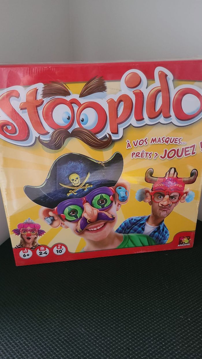 Jeu pour enfant - Stoopido