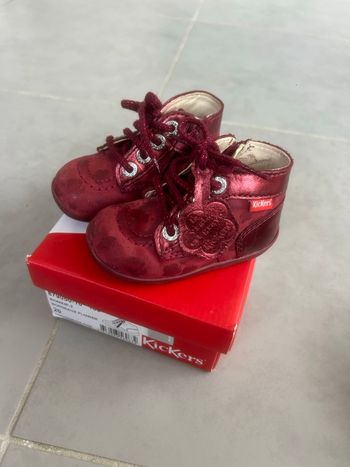 Kickers rose pointure 20 TBE