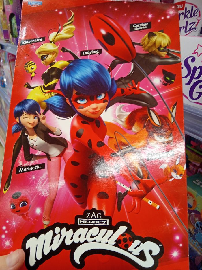 Poupée  miraculous neuve - photo numéro 2