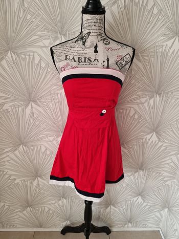 Jolie robe bustier taille 36 made in Italy