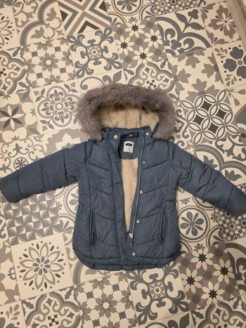 Doudoune à capuche Okaïdi/ 5 ans