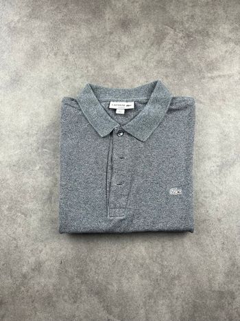 Polo Lacoste en parfaite état taille L 