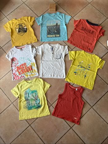 Lot 8 tee-shirts garçon 4 ans