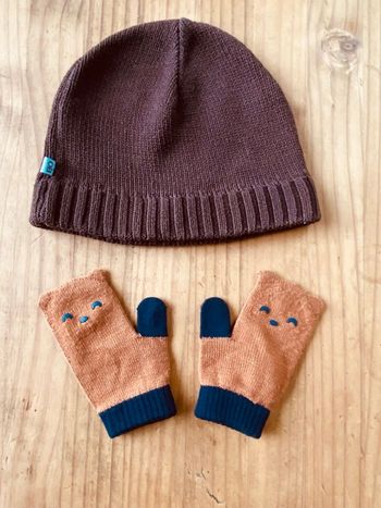 Bonnet obaïbi et moufles Gemo