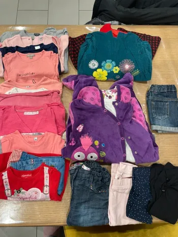 Lot vêtements fille 12 mois