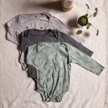 3 bodies manches longues 24 mois