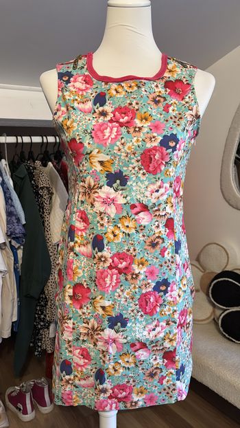 Robe droite fleuries dos nu Fee Red T36/38