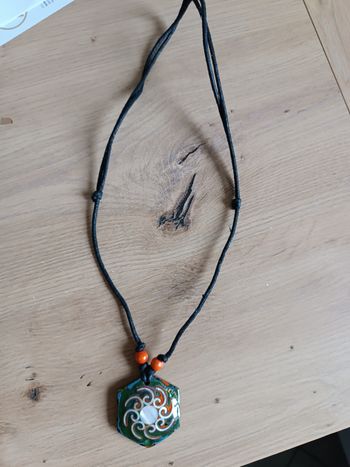 Collier réglable 