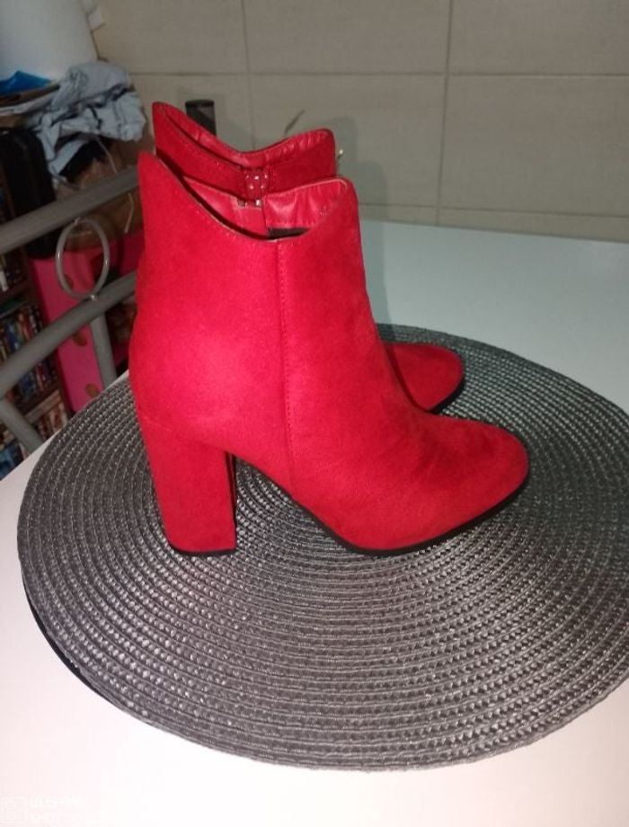 Bottines rouge daim t.35