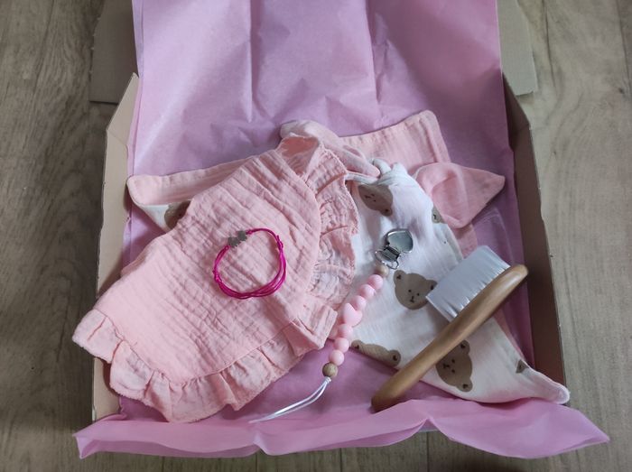 Box cadeau naissance - photo numéro 2