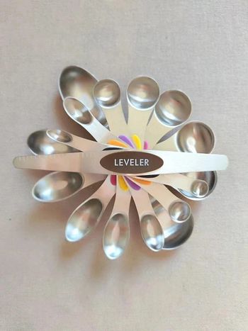 Ensemble de 9 cuillères magnétiques à mesurer