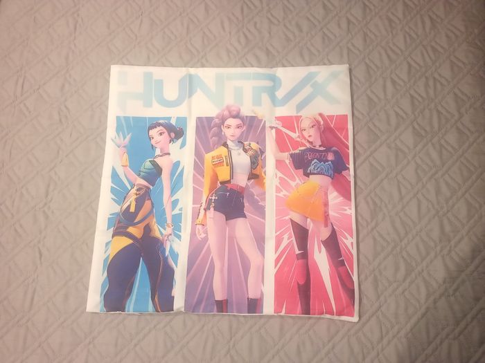 Housse de coussin K-pop démon hunters