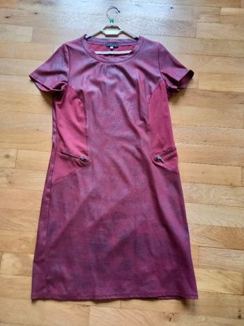 Magnifique robe enduit bordeaux