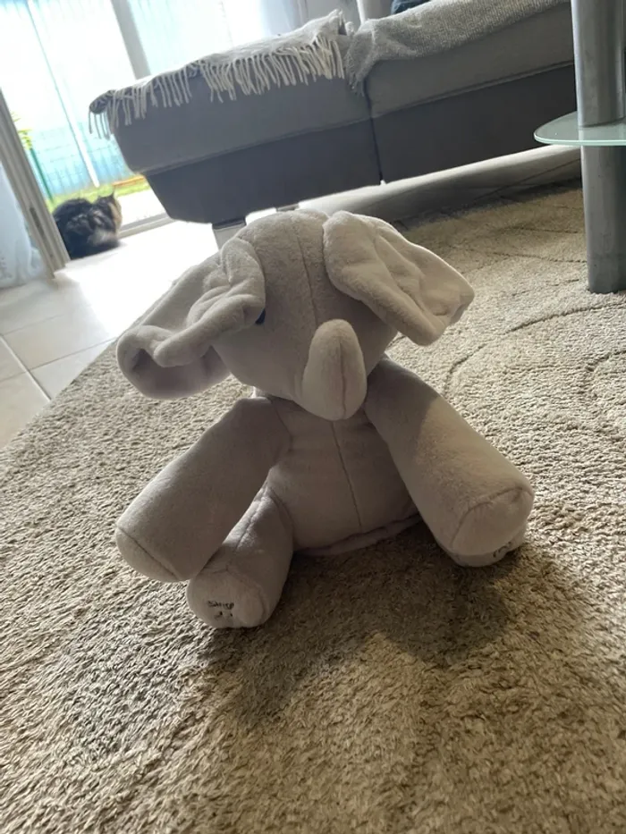 Peluche musicale flamme l’Éléphant - photo numéro 2