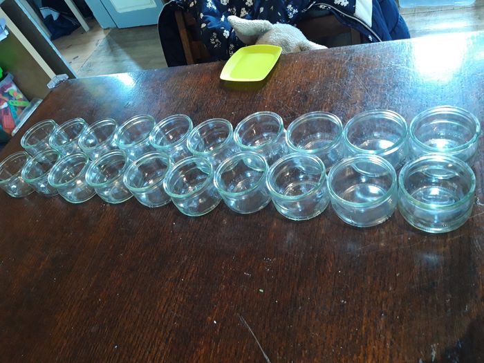 Lot 20 pots bas en verre