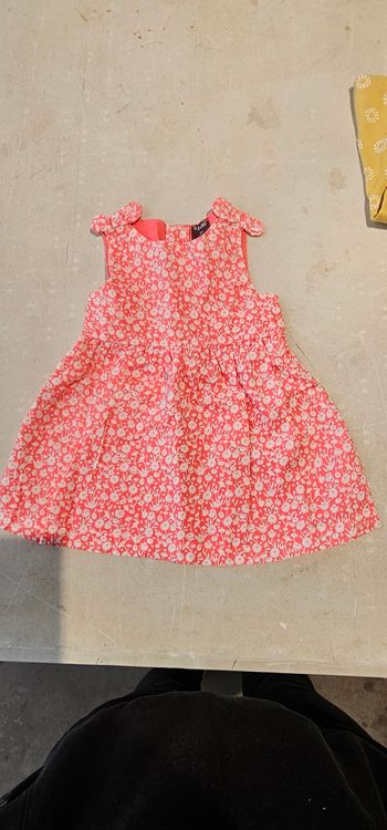 Robe rouge a fleur 3 mois 