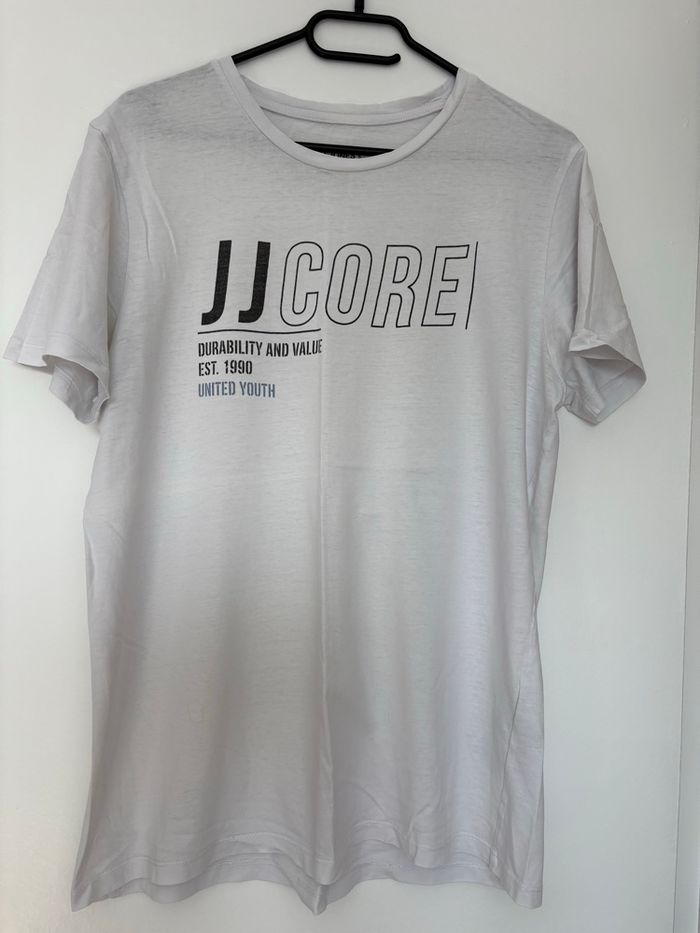 Tee-shirt