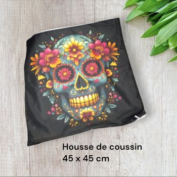 Housse de coussin gothique tête de mort
