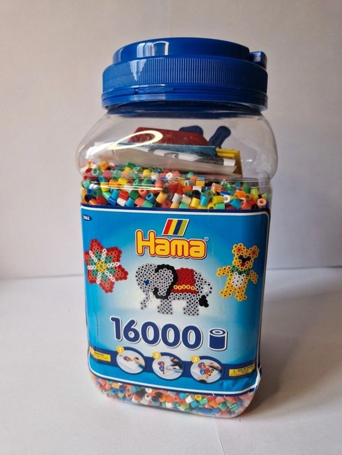 Tonneau de 16000 perles à repasser.