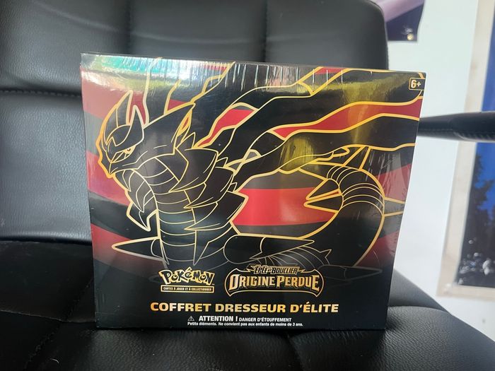 ETB origines perdue giratina épée bouclier Pokémon - photo numéro 4