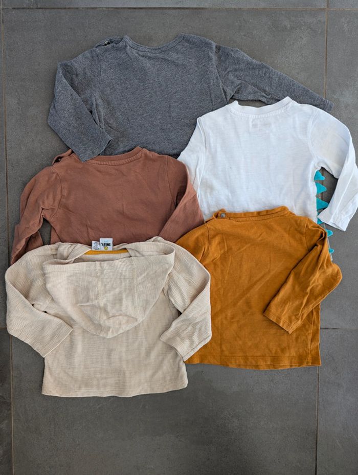 đ Lot 5 tee-shirts manches longues â 12 mois â Benetton, Vertbaudet, Orchestra, Smiley - TBE - photo numĂ©ro 3