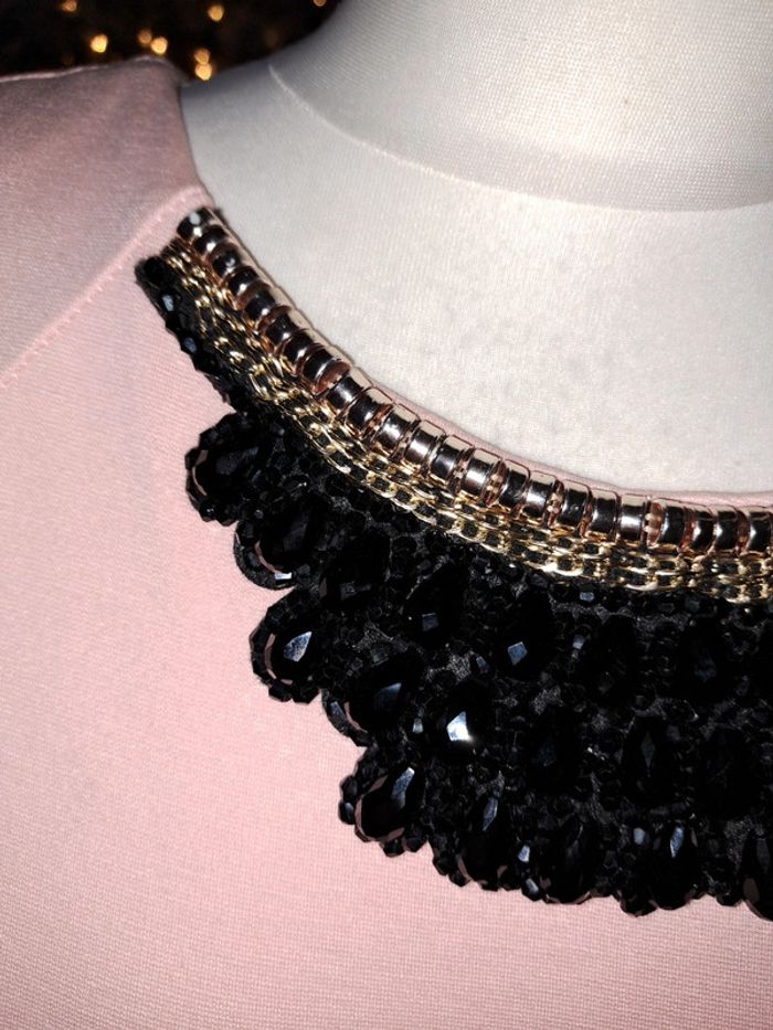 Robe moulante chic rose et noir - photo numéro 4