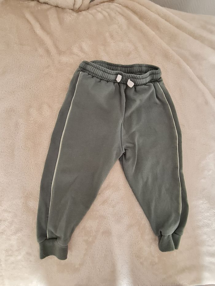 Lot 5 joggings - photo numéro 9