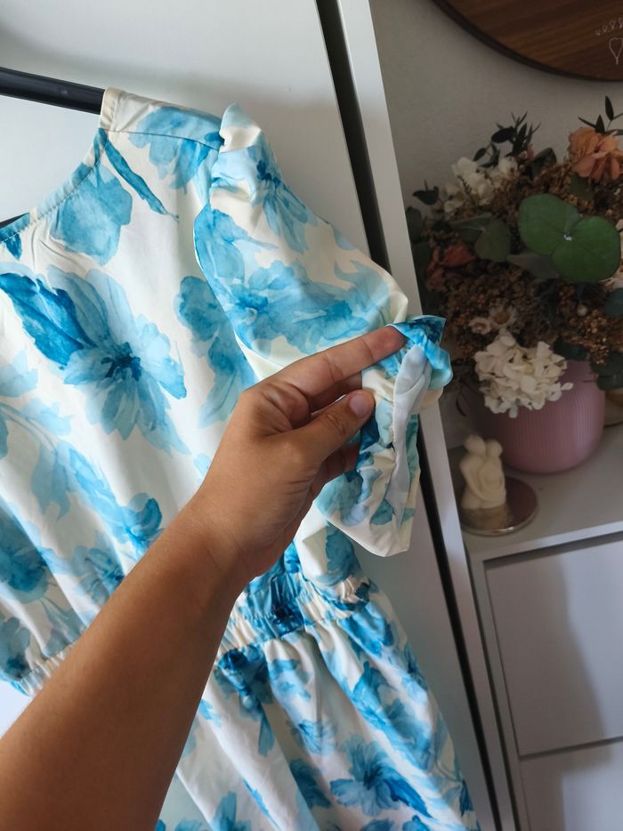 Robe fleurie bleue - photo numéro 8