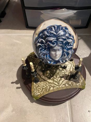 Figurine la maison hantée mme leota