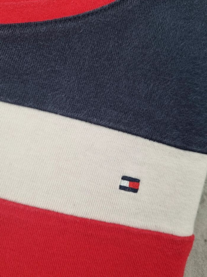T-shirt Tommy Hilfiger rouge – Taille M Femme (mesures en photos) - photo numéro 8