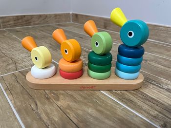 Jouet à empiler en bois
