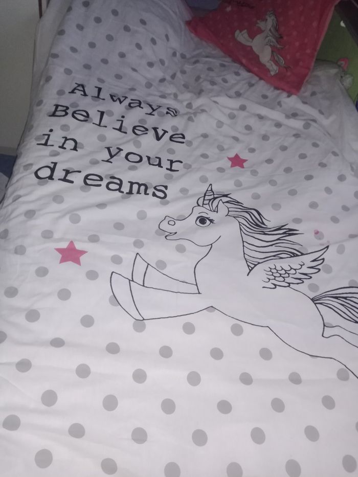 Housse de couette et taie d'oreiller
Licorne - photo numéro 2