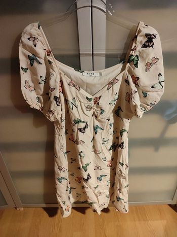 Robe d'été épaules dénudées taille 40 / L NA-KD