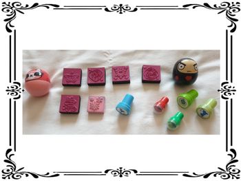 Lot de 13 tampons.